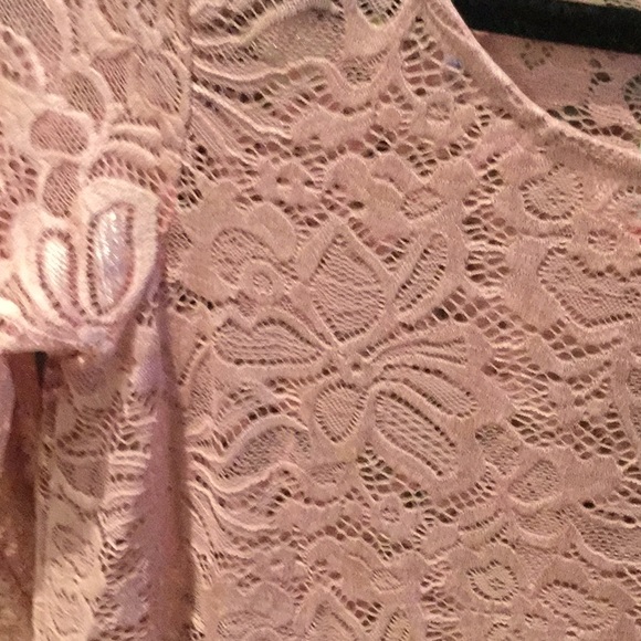 Lace Top NWT. - Picture 3 of 5